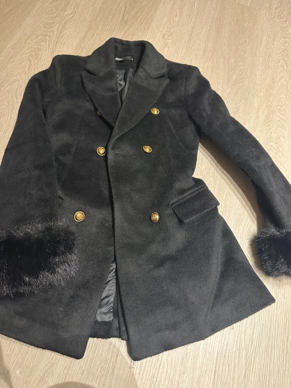 AGAM STUDIO  Short Slim Wool Coat with Detachable Faux Fur